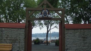 目の前は　センとローレンス川