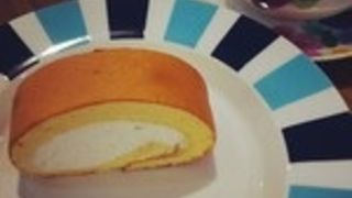 店内にカフェがあります。