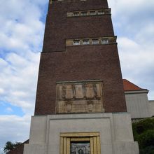 ルートヴィヒ大公の成婚記念塔