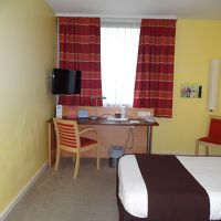 テーブルもあります。