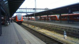 乗換えで利用しました