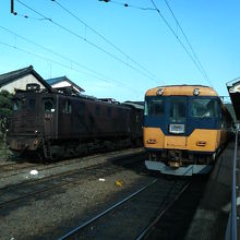 かつて他の私鉄で使われていた車両が走っています。