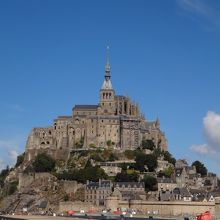 モンサンミッシェルとその湾