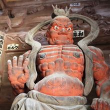 随神門の仁王様