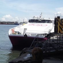 Supercat のスピードボート