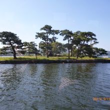 宍道湖に浮かぶ嫁ケ島