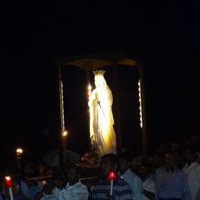 ろうそく行列の聖母像