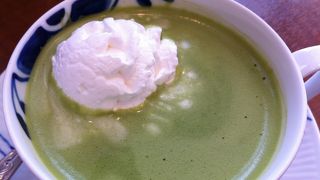 新宿高島屋レストラン街の落ち着けるカフェ。