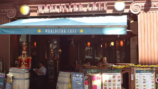 六本木らしいカフェ