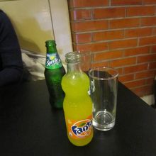 ドリンクはどこでもファンタ。