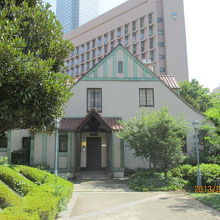 聖路加病院に残る初代医師の家。