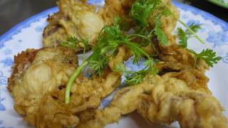 店頭にはカニがいっぱい