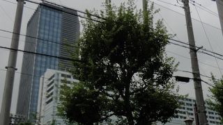 高校生がサッカーの練習をしていました。