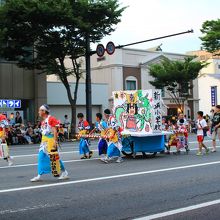 子供の山車もあります