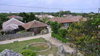 なごみの塔の建つ丘