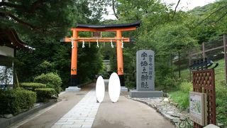 世界遺産登録、宇治上神社。手前の宇治神社と間違える人、どのくらいいるのかな？