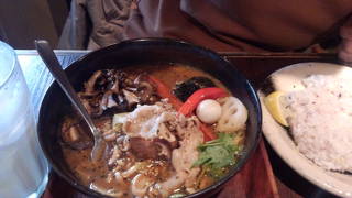 すすきの周辺でスープカレーなら