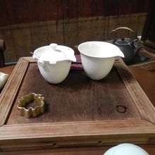 茶器もお洒落。購入することも出来ます。