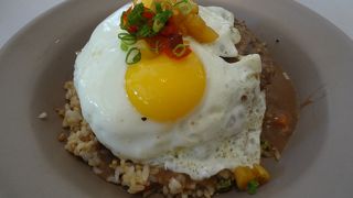 ガーデンテラス席の利用をお薦めします。