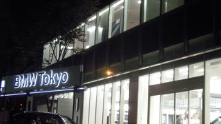 高級外車がキラリ！＠ＢＭＷ新宿