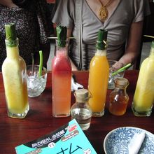 おしゃれな瓶の生ジュース