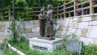 どこを見つめているのかなぁー！