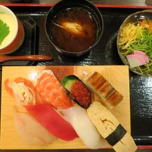 寿し定食￥880