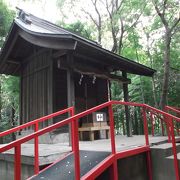 源義朝の左馬神社のひとつ・・