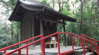 源義朝の左馬神社のひとつ・・