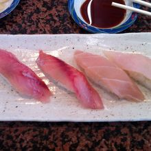 地魚４点盛り。この日は、銀むつ・いさき・かじき・目鯛