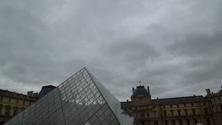 モナ・リザへ急いで