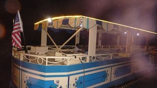 ゆったりボート移動も良いですよ