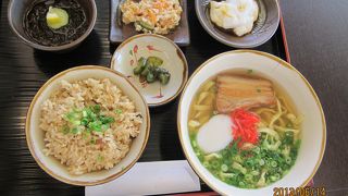 手軽に沖縄料理を体験