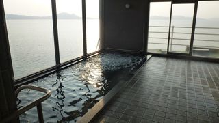 地元の人が一杯です。