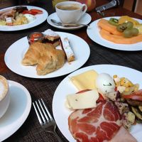 朝食