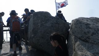 登山愛好者に大人気の山