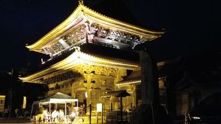 井波瑞泉寺ライトアップ