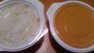 生クリームが多く入ったカレーが印象的です。