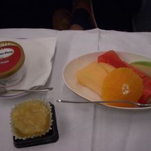 デザートも美味しかったです〜