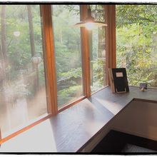 ２階のカウンター席