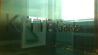 丸の内を一望できるナイススポットです。