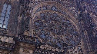 建築年代がことなる部分が組み合わさっていて、面白いです。