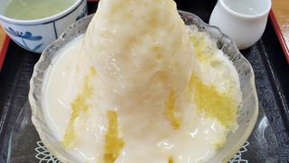 登泉堂　[フルーツシロップのカキ氷 / 愛媛県]