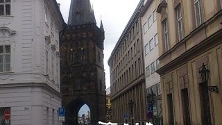 プラハ散策の際の目印になります。
