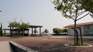 佐伯湾に突き出た公園
