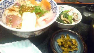 12時前のランチがお得。