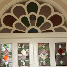 ステンドグラスも良い感じです