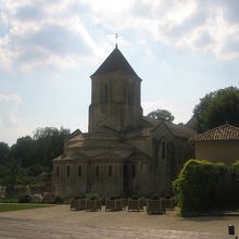 東側　祭壇を裏側から眺めている方向