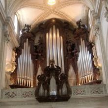 立派なパイプオルガンです！