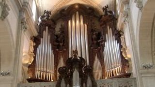 二つの塔が素晴らしいです！